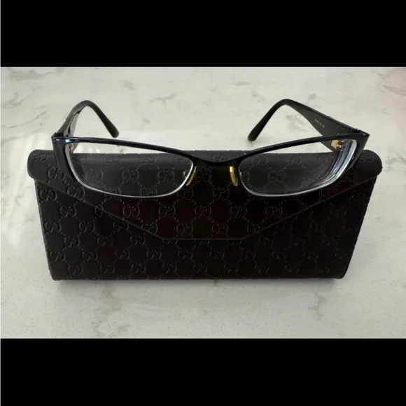 Gucci | Accessories | Gucci Eyeglasses Frames Only Gg 29 65z  display picture 3